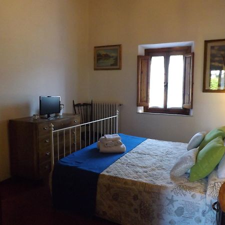 B&B Central Toma 2 Montecatini Terme Bagian luar foto