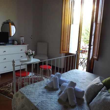 B&B Central Toma 2 Montecatini Terme Bagian luar foto